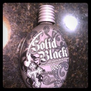 Solid Black-Dark tanning lotion silicone bronzer